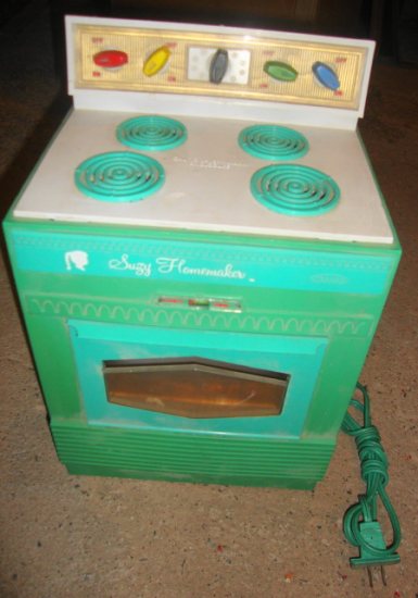 Suzy Homemaker Turquoise Toy Oven